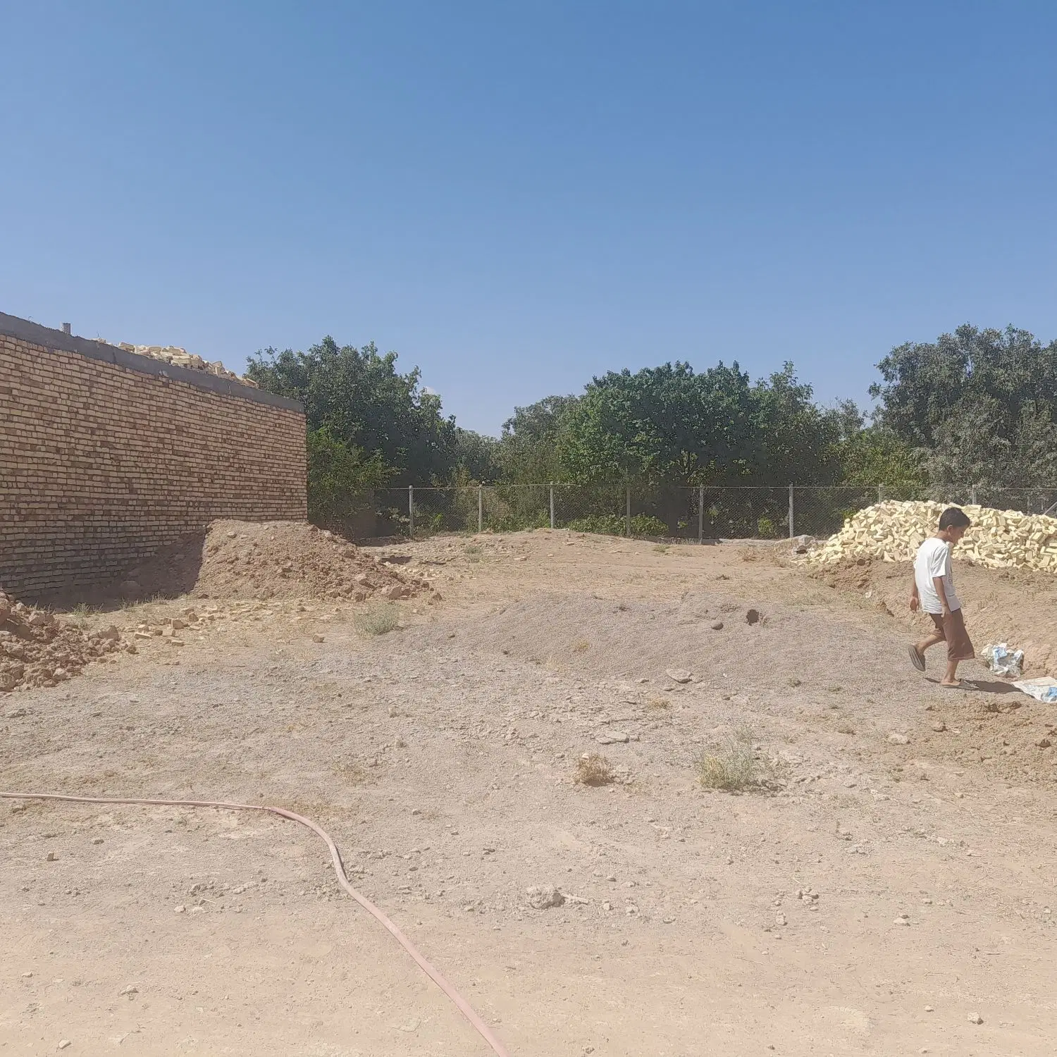زمین مسکونی