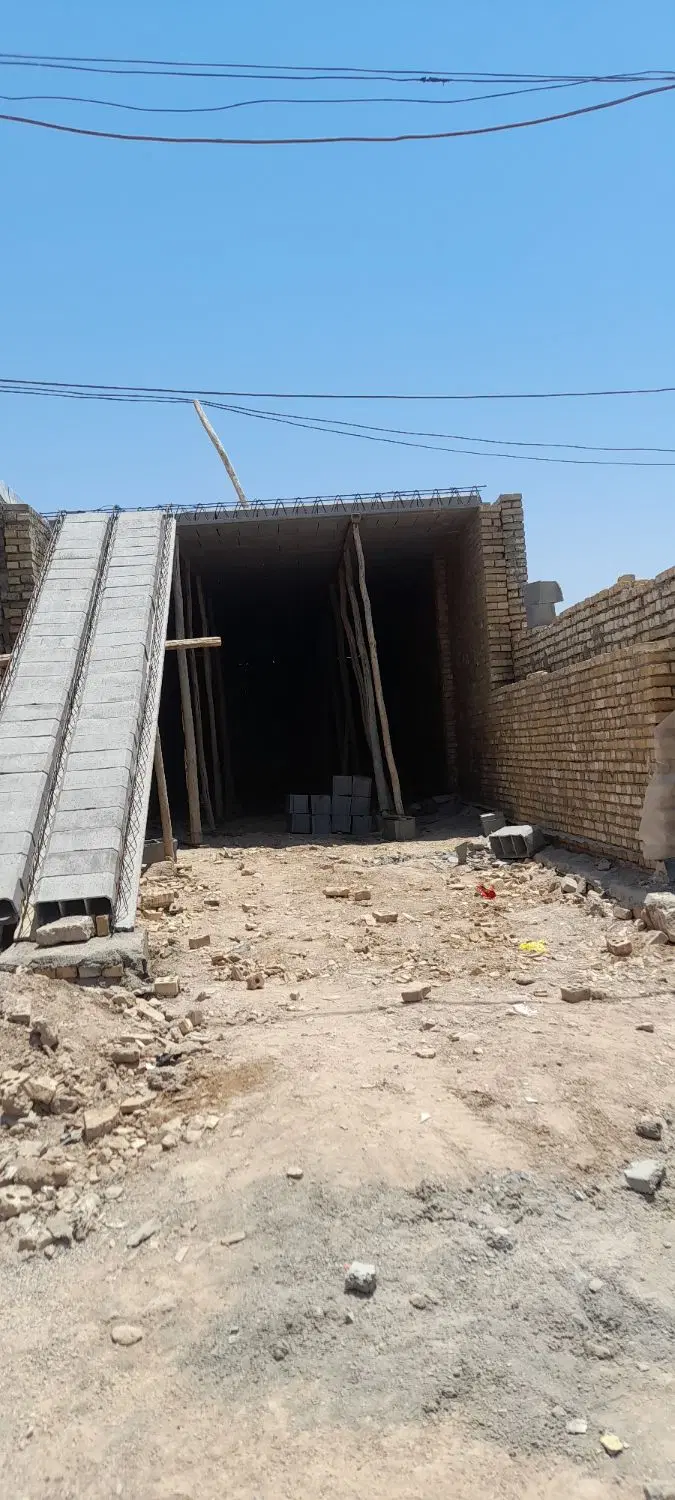خانه نیمه کاره