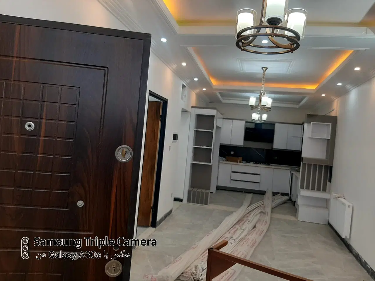 اجاره مغازه  دو دهنه خیابان  قدس ابتدای شعله