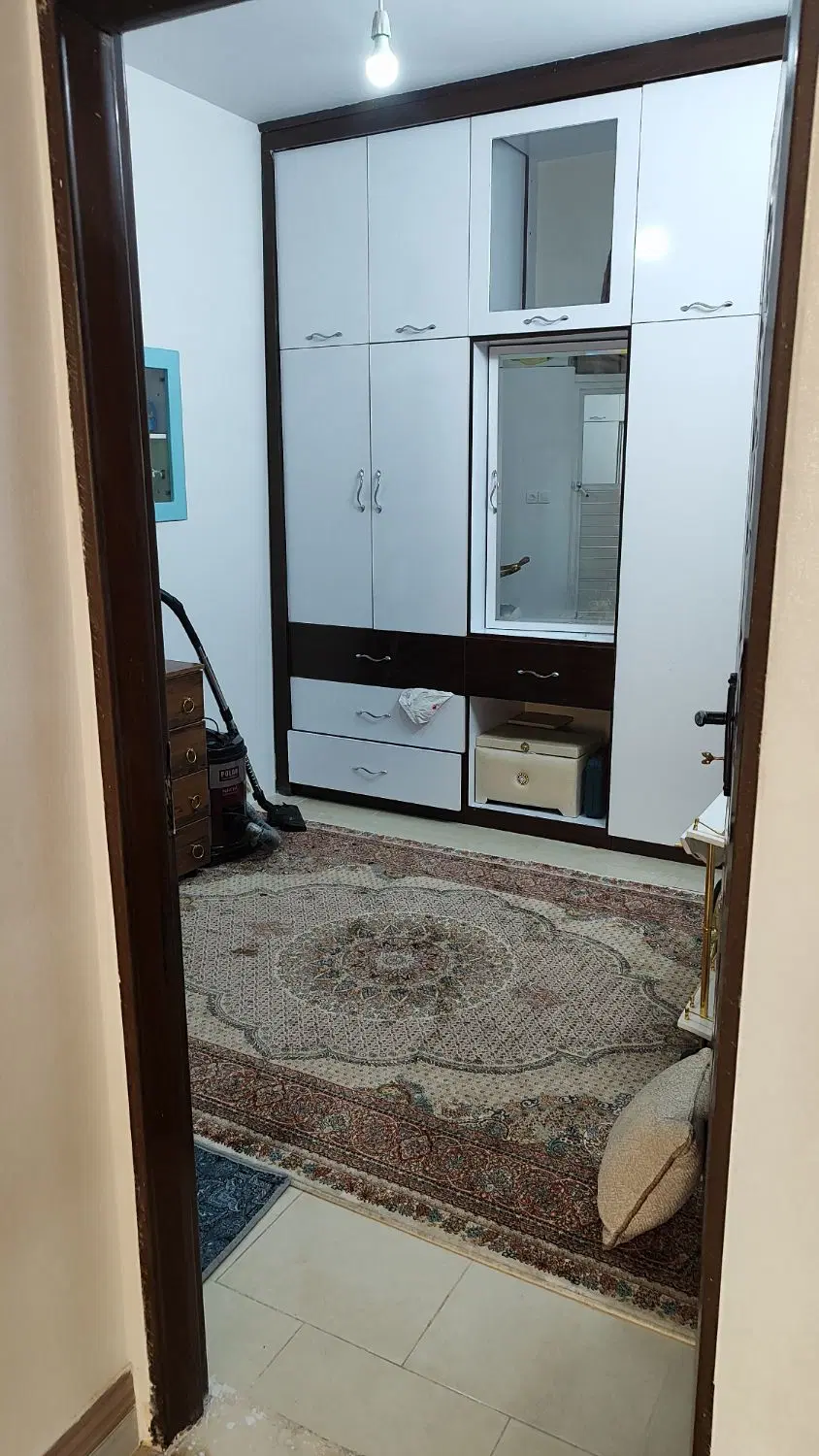 آپارتمان 68متری پر کابینت لوکس غرق نور خوش نقشه