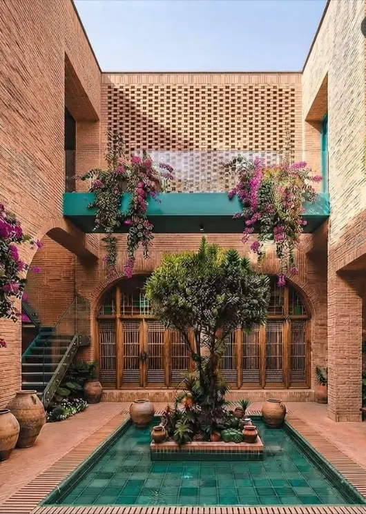 مشارکت در ساخت