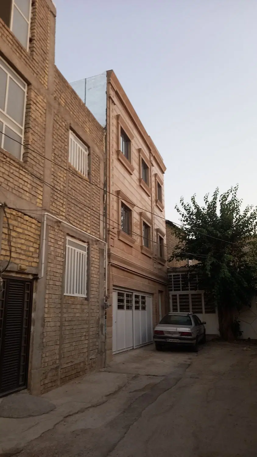 فروش منزل ۲ طبقه نوساز