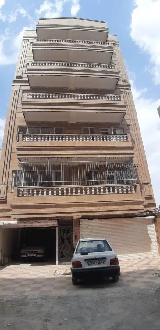 آپارتمان ۱۰۳ متری جوادیه