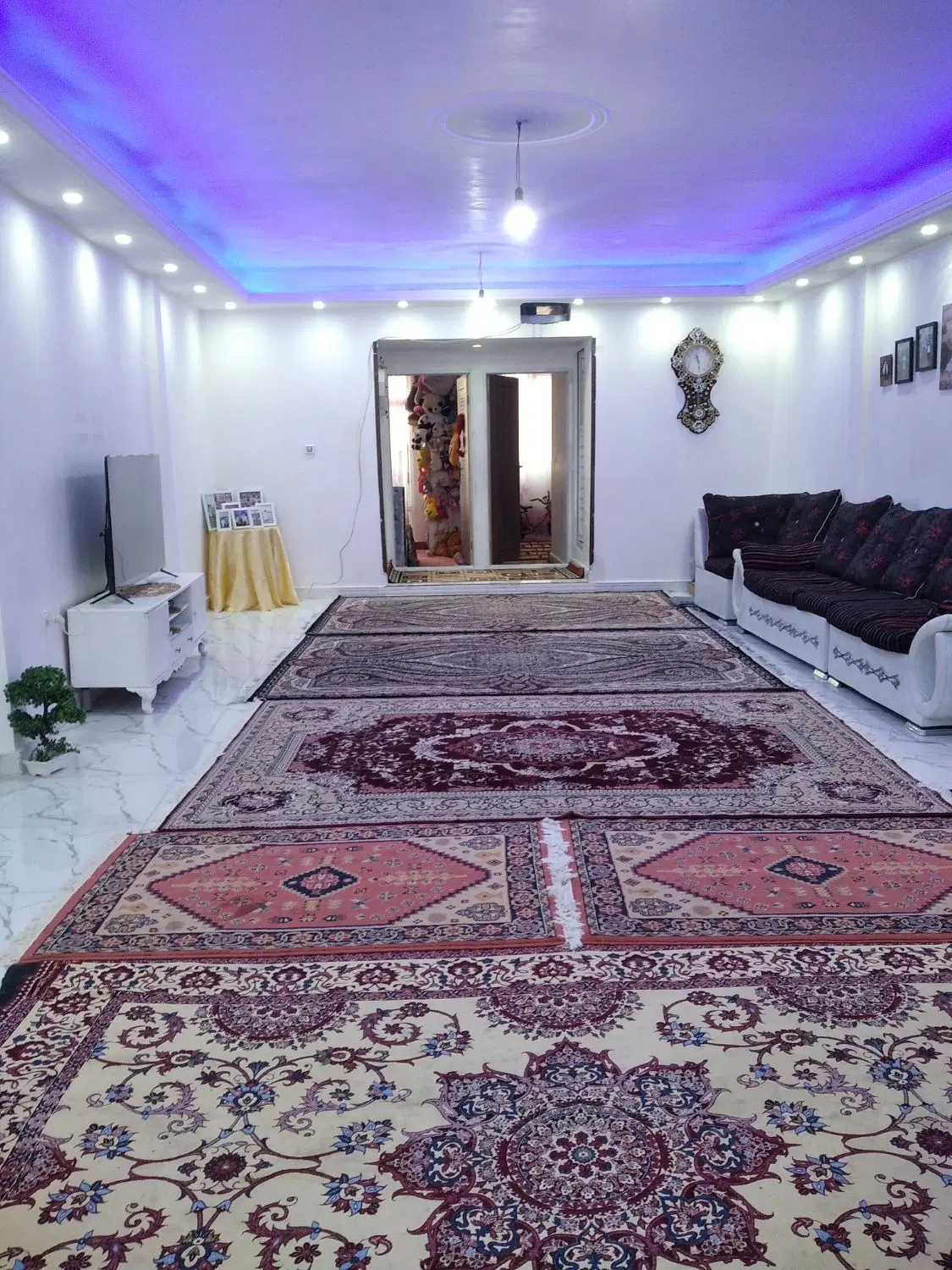 ی واحد خوبه ک دوخواب و بزرگ و قیمت مناسب میخوای