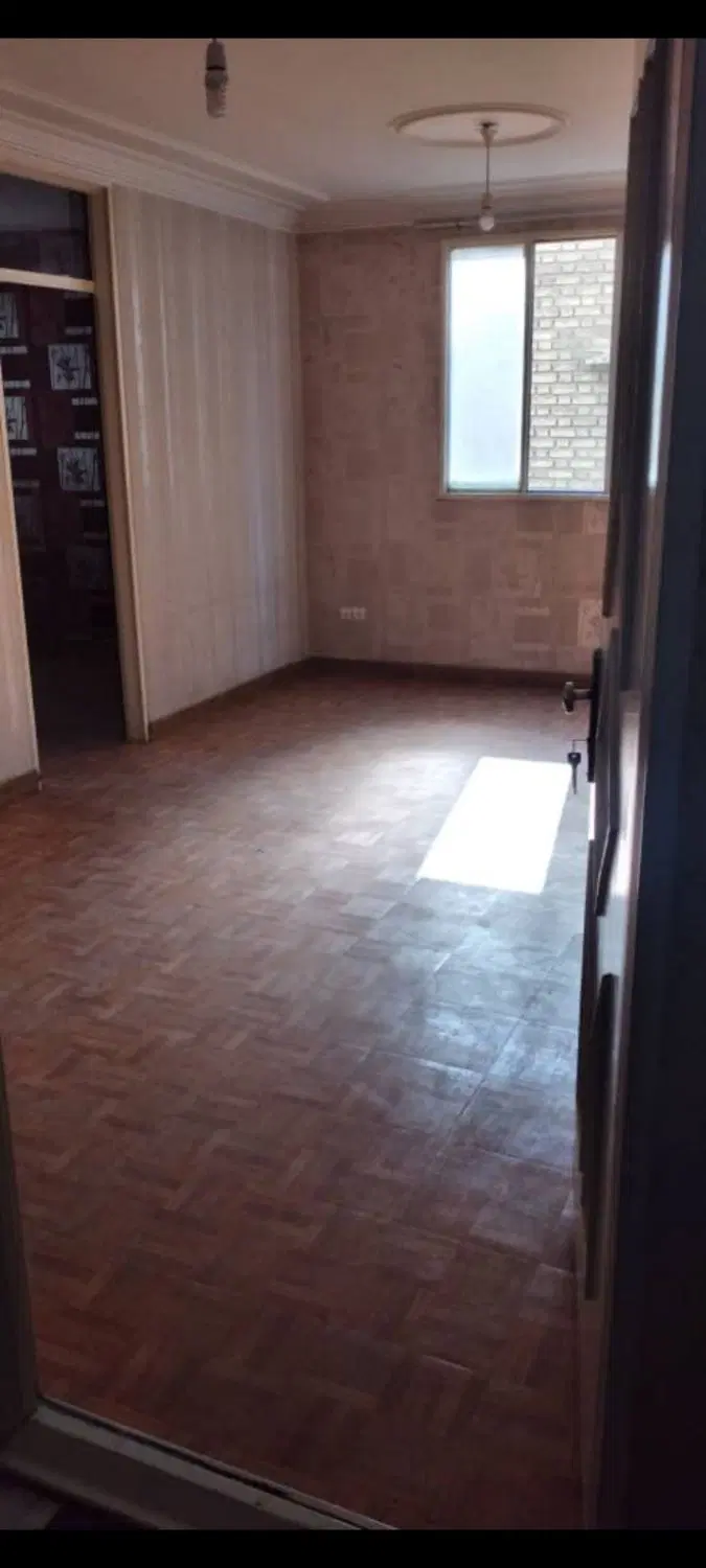 ۴۳ متر خوش نقشه با پارکینگ