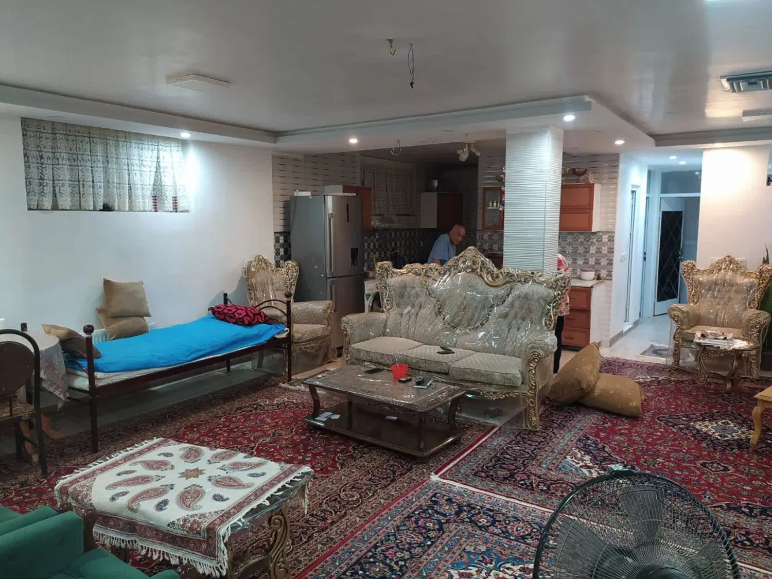خانه ویلایی اجاره ای واقع در خیابان نیکبخت