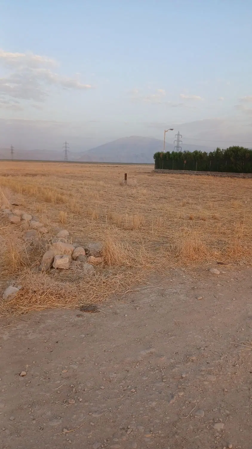 زمین مسکونی