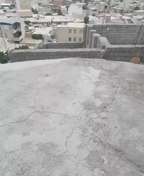 خونه نیمه کاره شناژ ودیوار چهل سانتی
