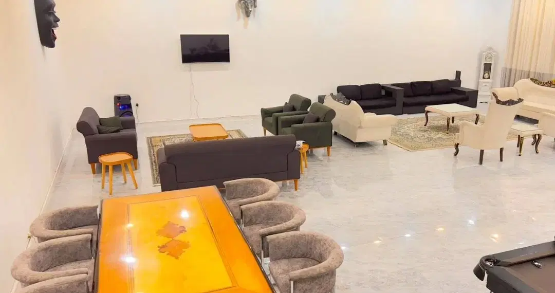 اجاره روزانه و هفتگی (گویم)