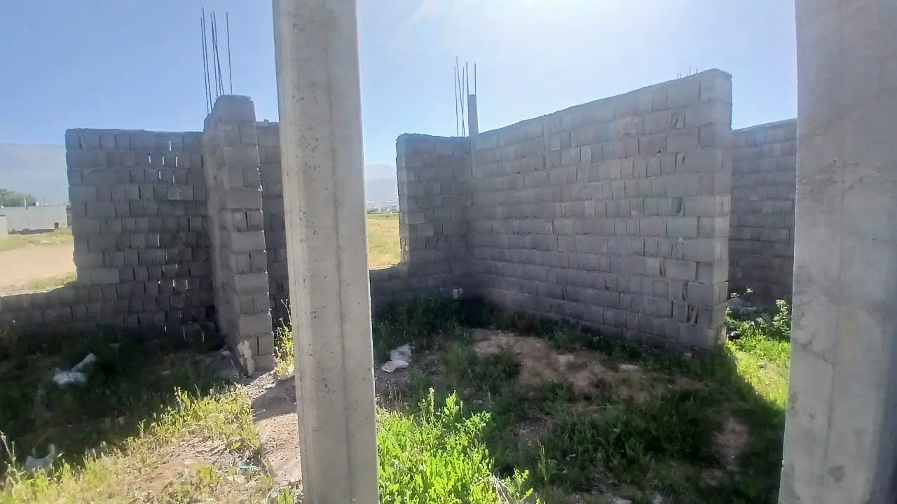 خونه نیمه ساز
