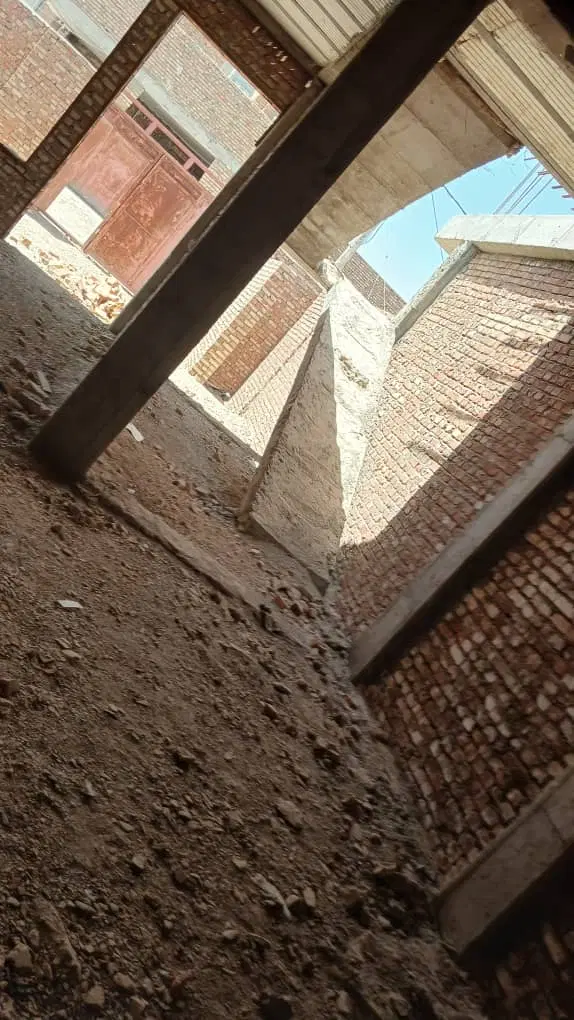 منزل نیمه ساز سیادک