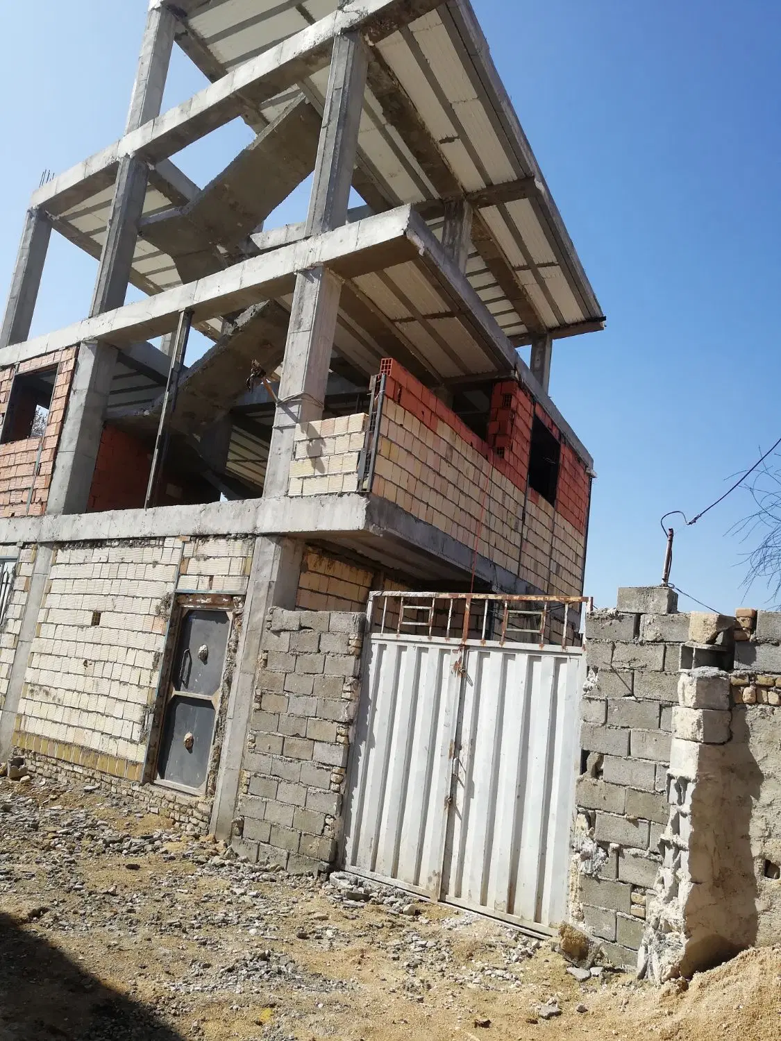 واحد نیمه ساخت دونبش  حاجی بیلر
