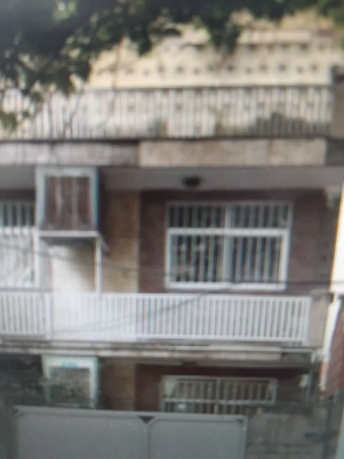 یوسف اباد ۱۷۵ متر