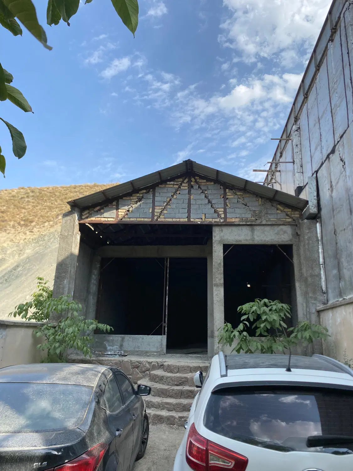 لواسان کردیان زمین ۱۸۵ متر ۷۰متر بنا