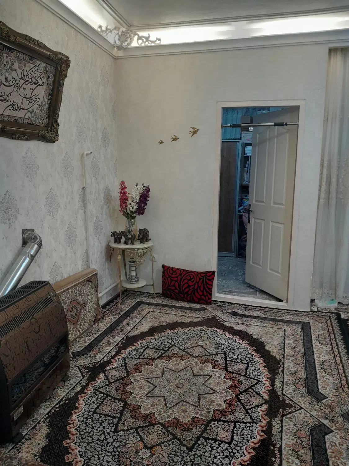 خانه ۵۰ متری در میدان فاطمیه