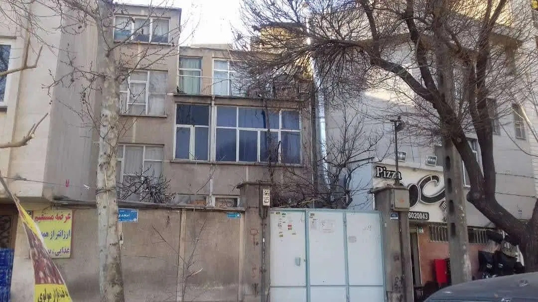 ملک کلنگی قابل سکونت دردوونیم طبقه