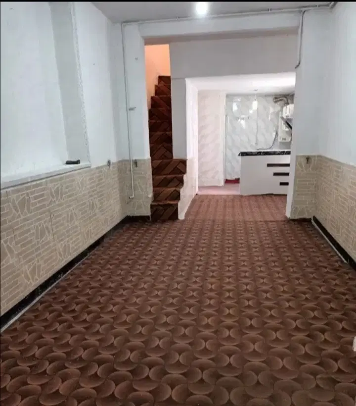 هم خونه خانم