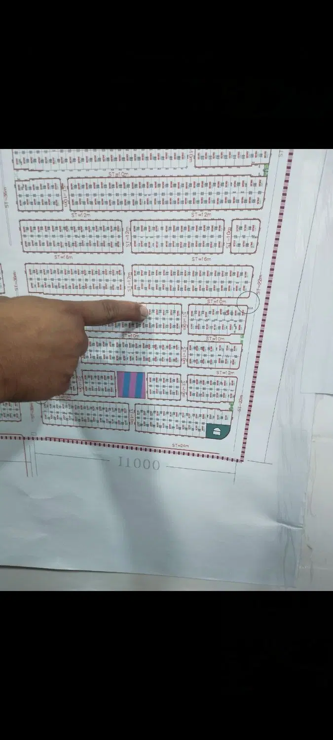 زمین ۲۱۰ متری مرزبانی شش دانگ