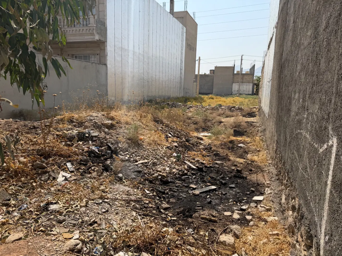 فروش 130متر زمین مسکونی کوی طالقانی اسدآباد