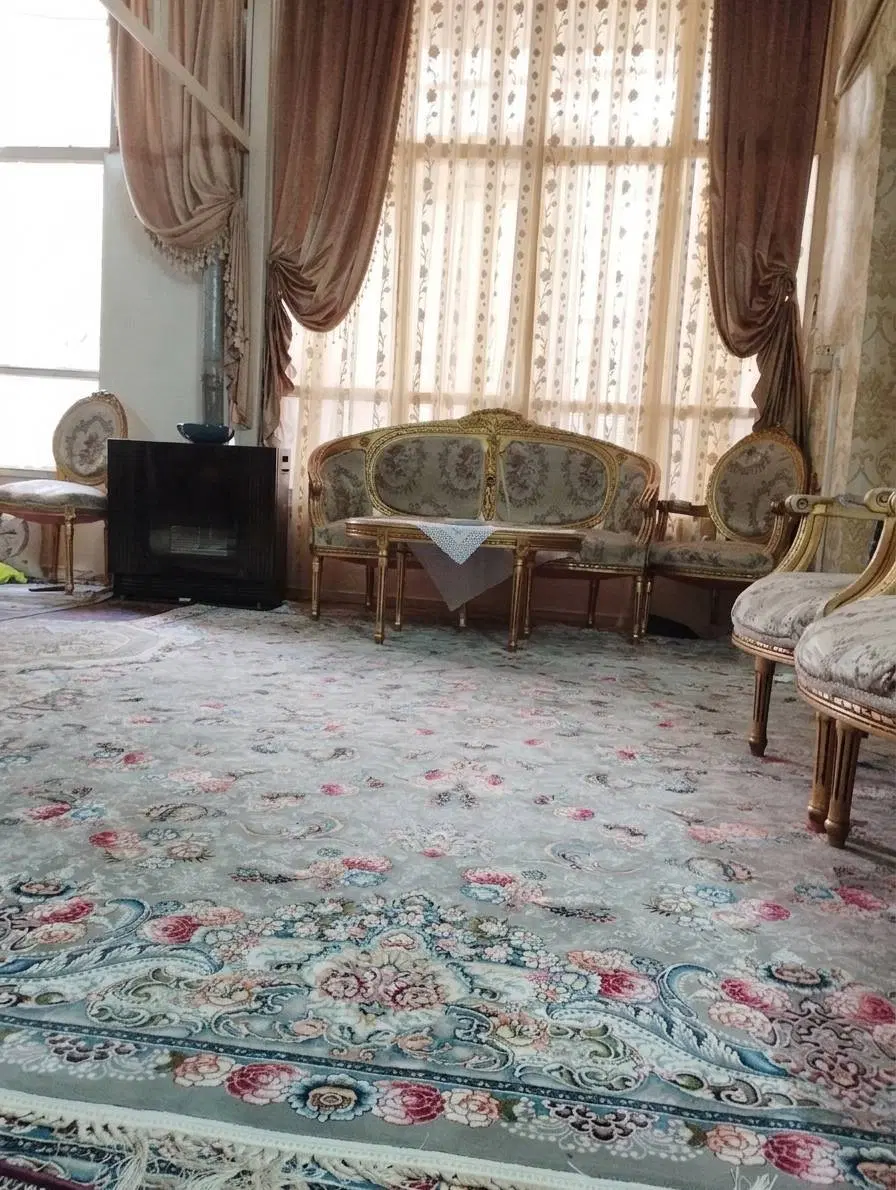 اجاره ی واحد ۷۰ متری مستقل حیاط دار
