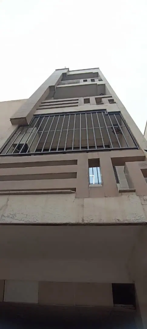 آپارتمان ۶۷ متری  اداری طبقه اول یک خوابه