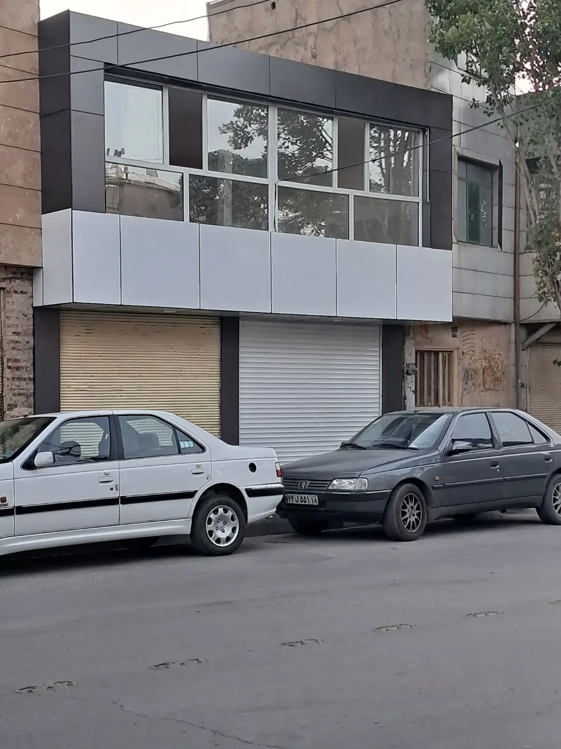 مغازه ۱۸۰متر