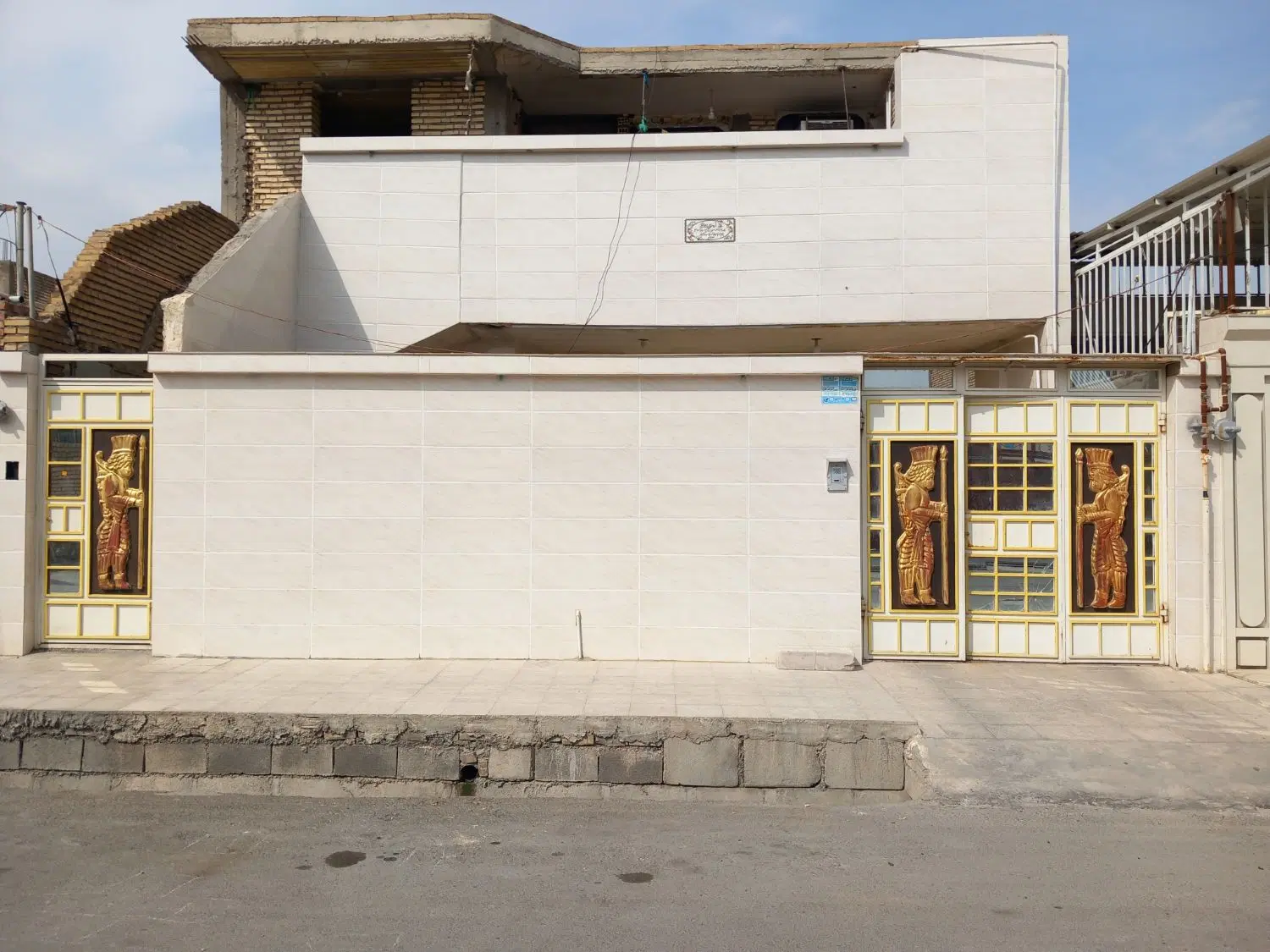 فروش یا معاوضه کوی آزادی لور
