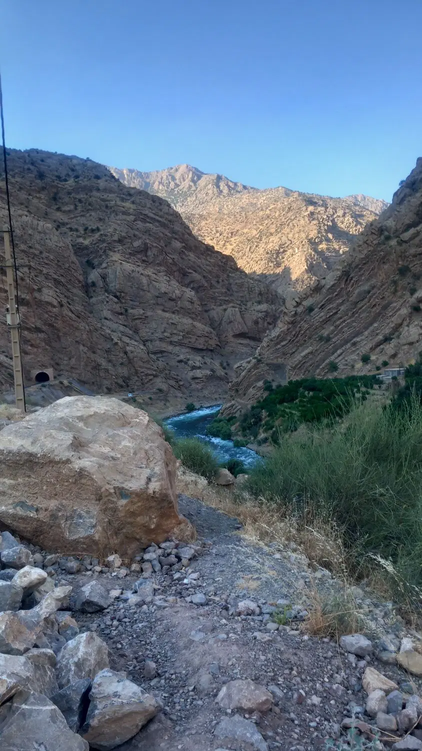 ۲۰۰مترزمین مسکونی کوزران