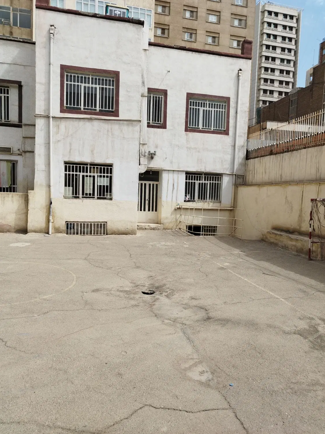 فروش سه دستگاه خانه مسکونی