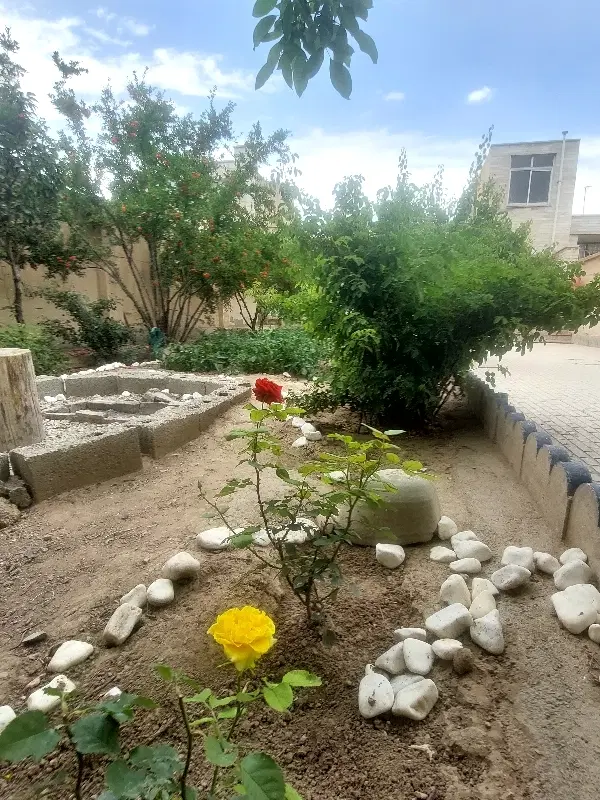 خانه ویلایی ۳۵۰ متری واقع ارکیده ۱۰