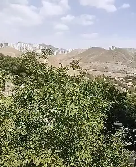 باغچه ۲۰۰متری کمردجنب آرامستان واتوبان فاز۱۱
