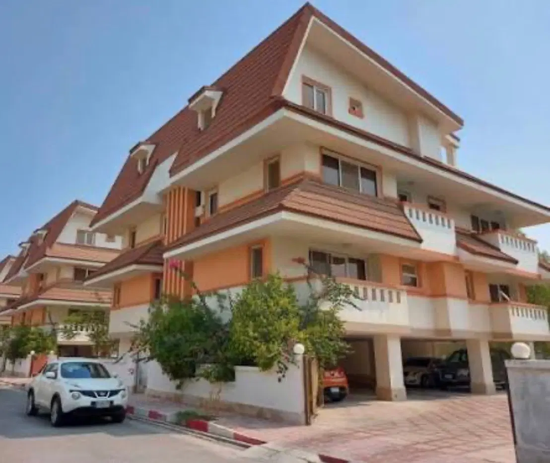 ستاره کیش (خانم تقدیسی)