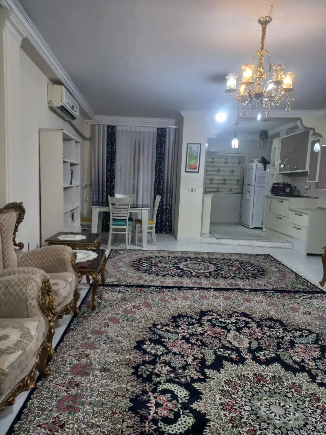 فروش اپارتمان ۹۵متری مطهری جنوبی