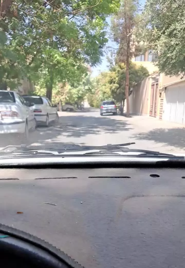 خانه ۵میلیاردی بلواردانشجو ودکترمسعود ۱۵۰متری
