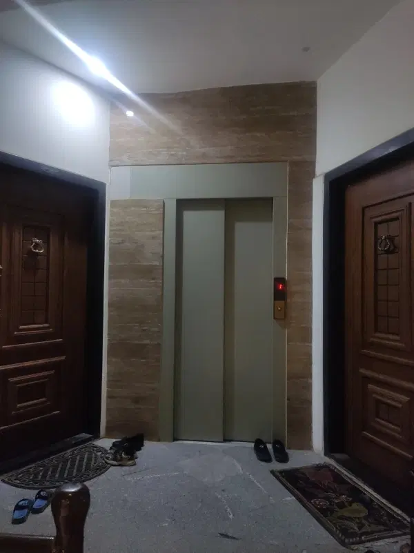 فروش یکجا آپارتمان آسانسوردار وپارکینگ بدون مزاحمت