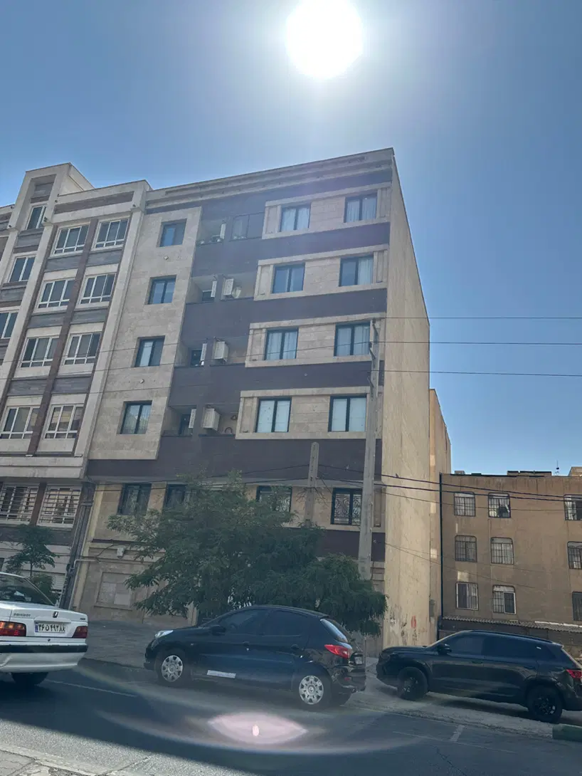 ۷۵متر ۲خواب با پارکینگ انباری سندی گرانیت