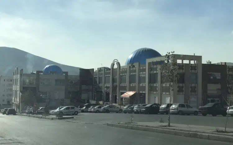 فروش مغازه تجاری مناسب سرمایه گذاری در فاز ۸