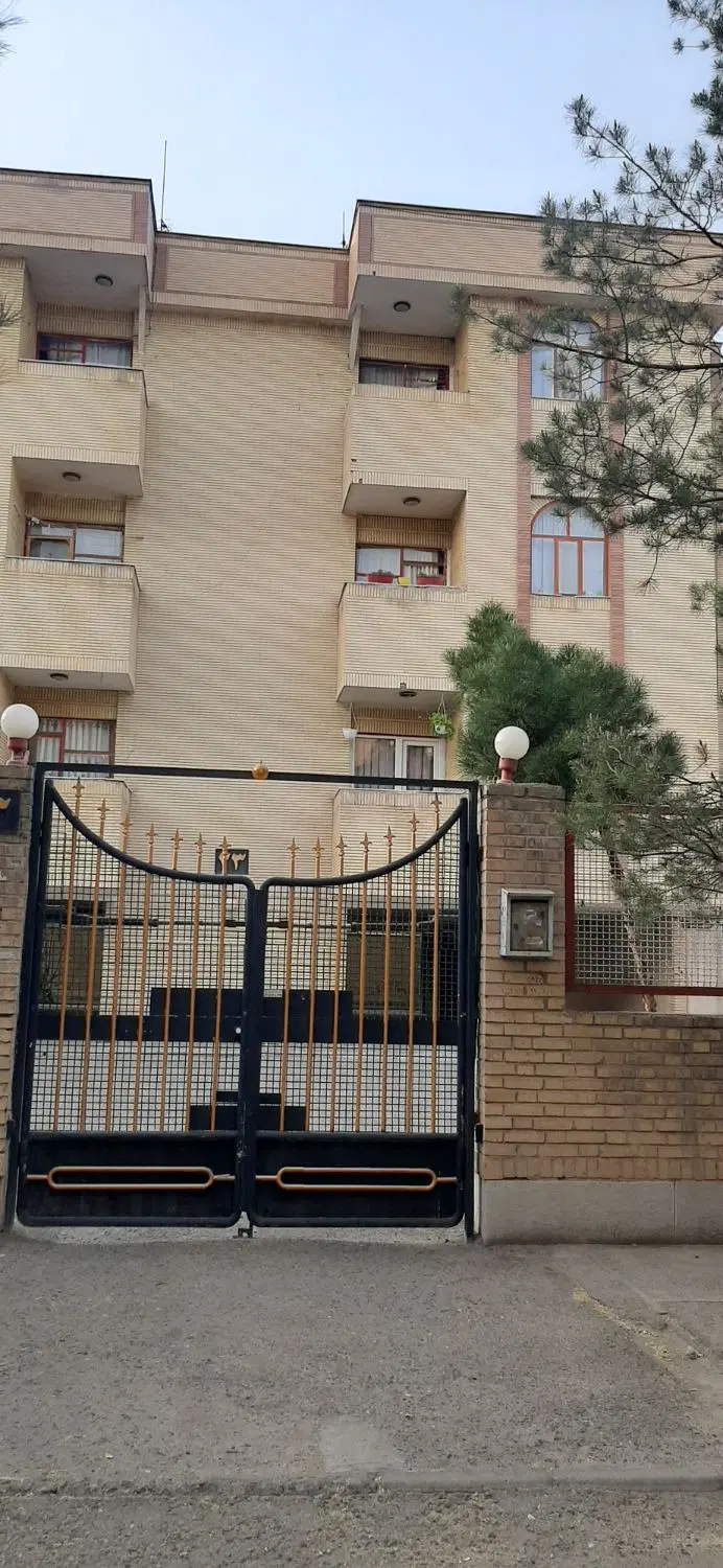 ۱۲۰ متری_ سه خواب _غرق نور _اندیشه