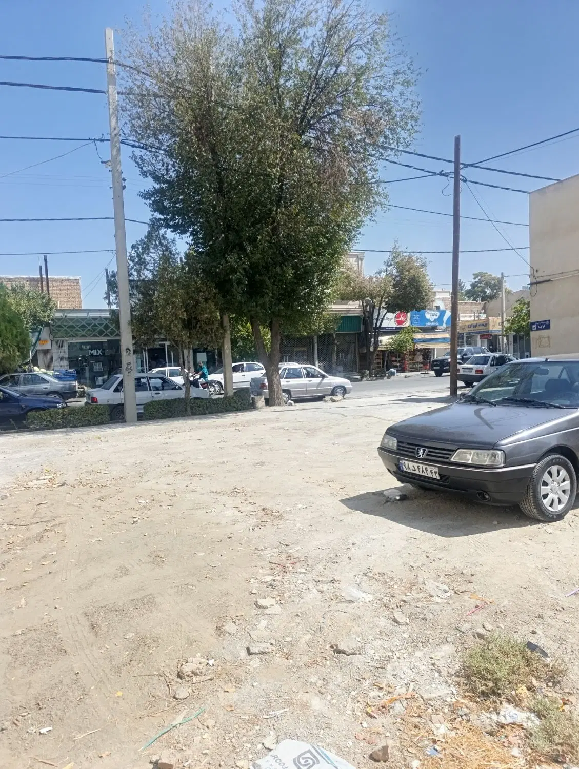 فروش زمین تجاری بر خیابان اصلی