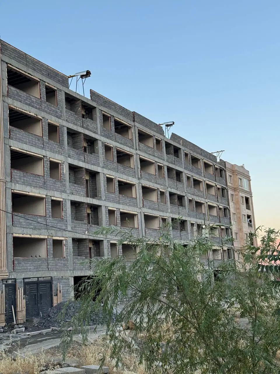 فروش آوینا بهاران