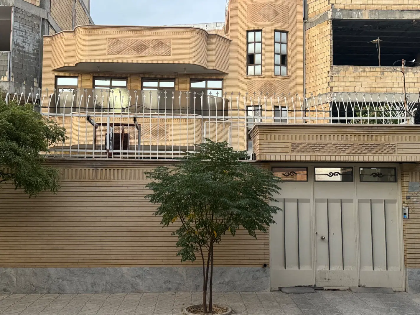 خانه دو طبقه محله پنج صفاییه