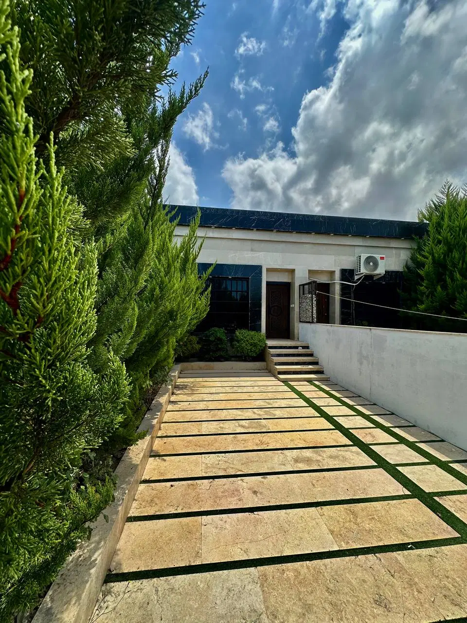 ویلاهمکف دنج کوچه خصوصی کلیدنخورده خوش قیمت سنددار