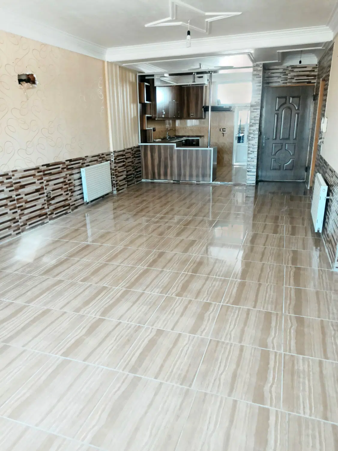 اجاره آپارتمان کنار خیابان اصلی