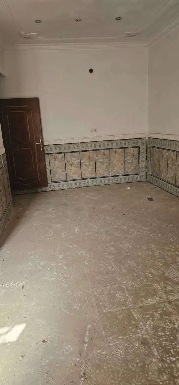 فروش یک قطعه زمین بزرگ