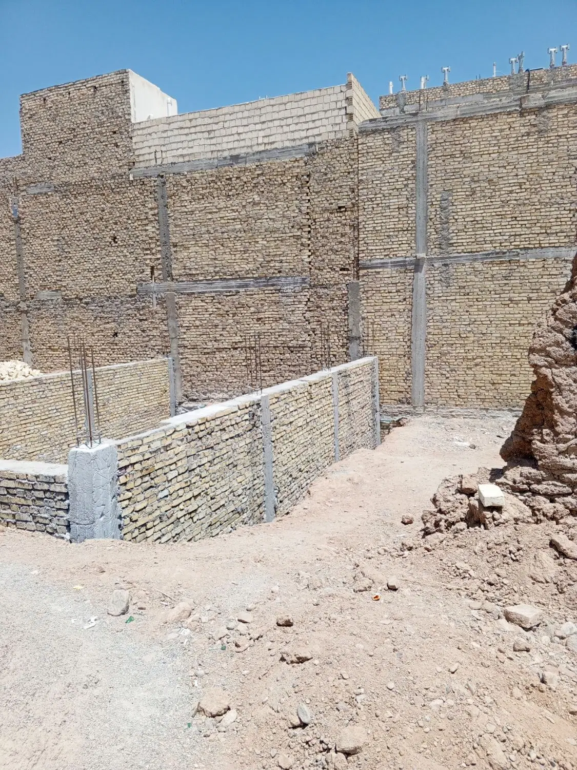 زمین مسکونی امام علی(بلوار جانباز)