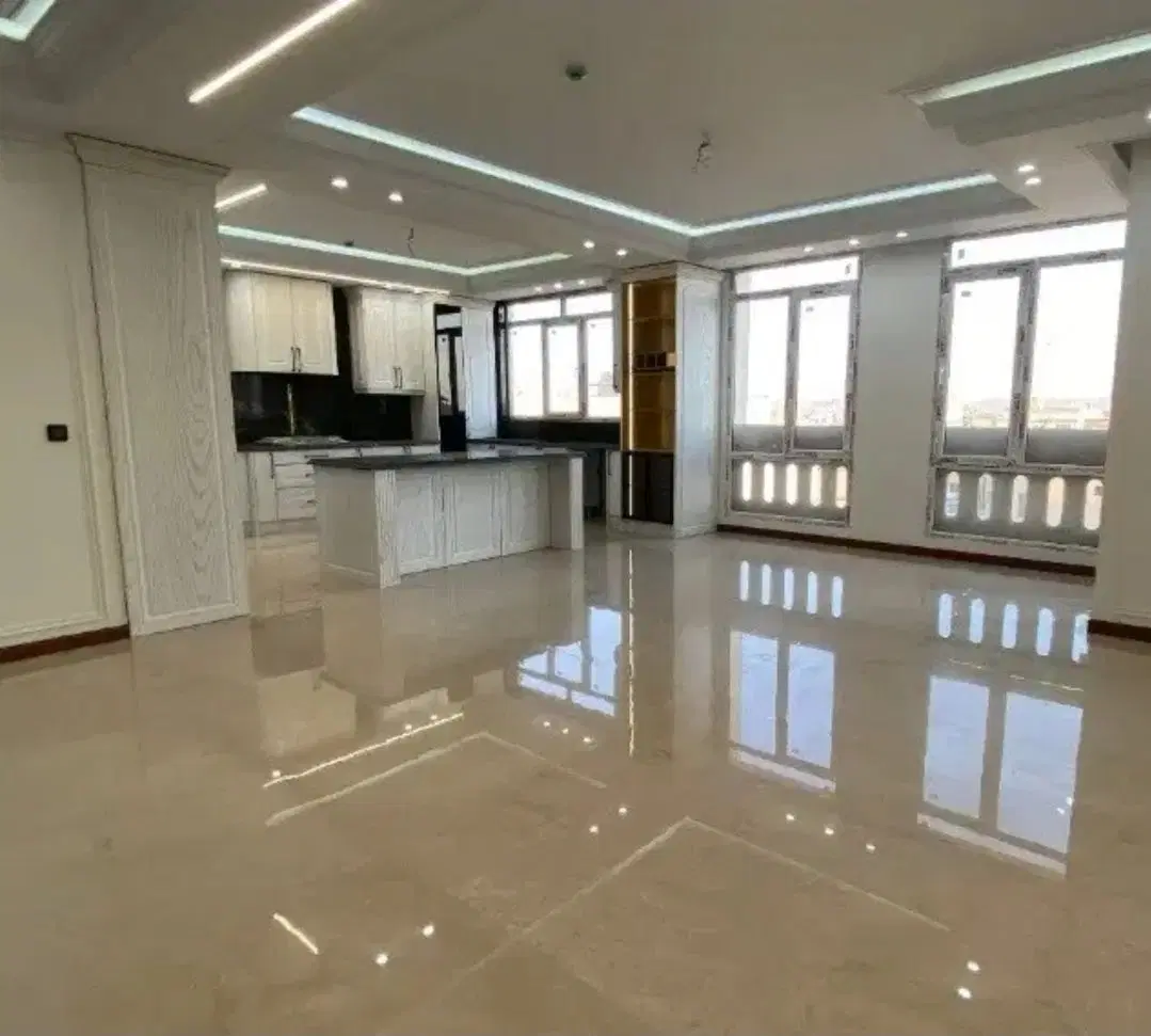 ۱۶۰ متر آپارتمان نوساز _موقعیت عالی هاشمیه