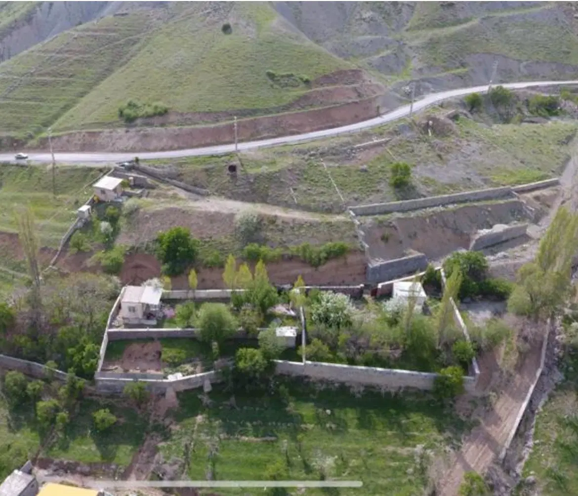 زمین لواسان کوچک