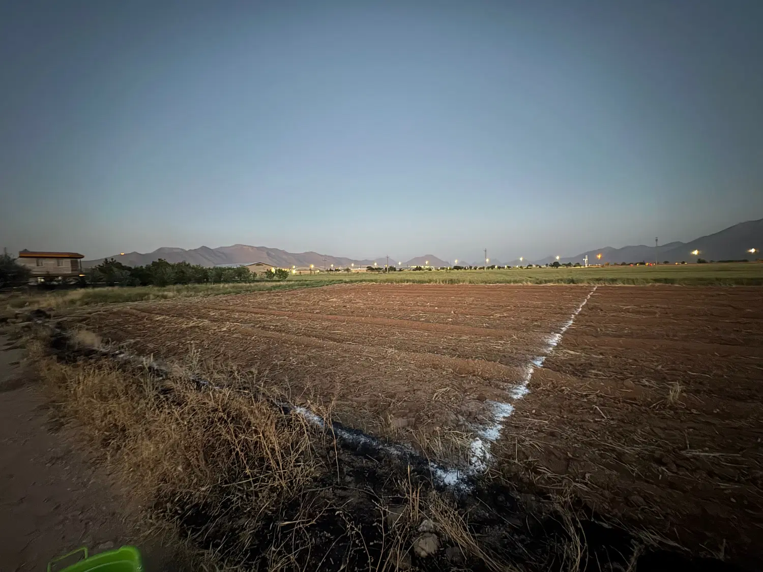 زمین واقع در شازند جهت باغ و سرمایه گذرای