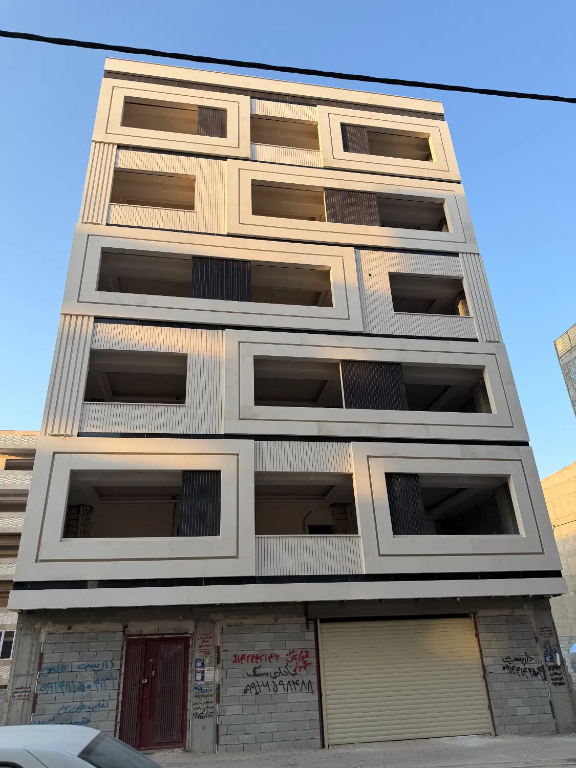 آپارتمان ۲۰۰ متری کوی باغ فردوس در بهترین کوچه