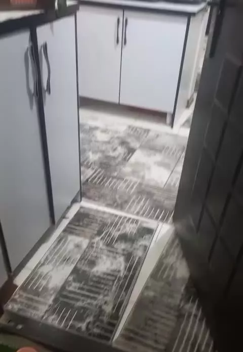 ۳خواب کوزو۶ کوهسار.انباری کولر گازی نگهبانی لاکچری